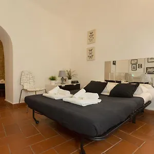 Grotto Experience 5pax Apartamento Roma